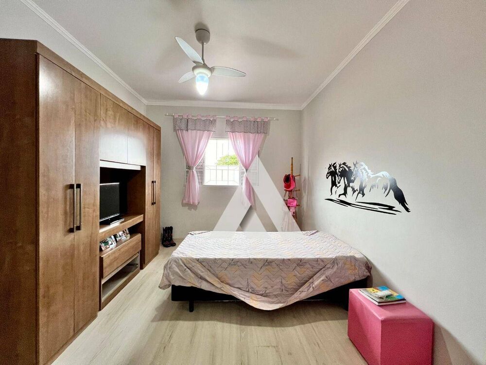 Casa, 4 quartos, 200 m² - Foto 23