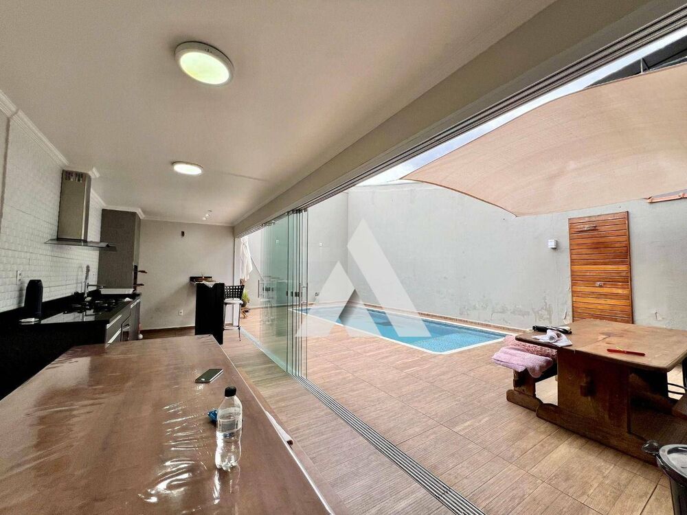 Casa, 4 quartos, 200 m² - Foto 13