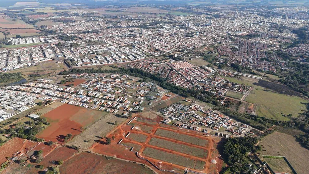 Loteamento e Condomínio, 213 m² - Foto 1