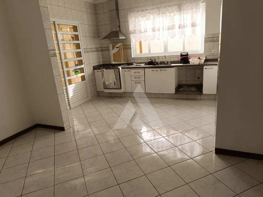 Casa, 3 quartos, 205 m² - Foto 4