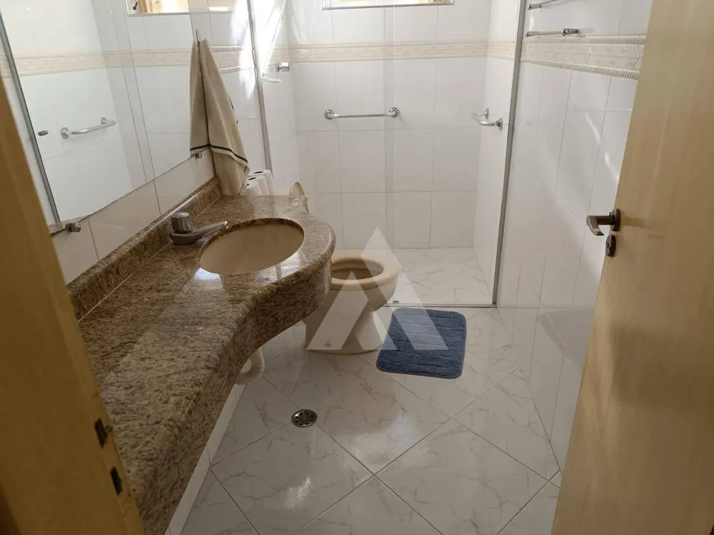 Casa, 3 quartos, 205 m² - Foto 11
