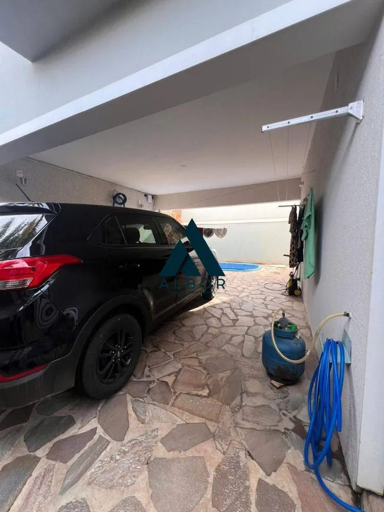 Casa, 3 quartos, 181 m² - Foto 2