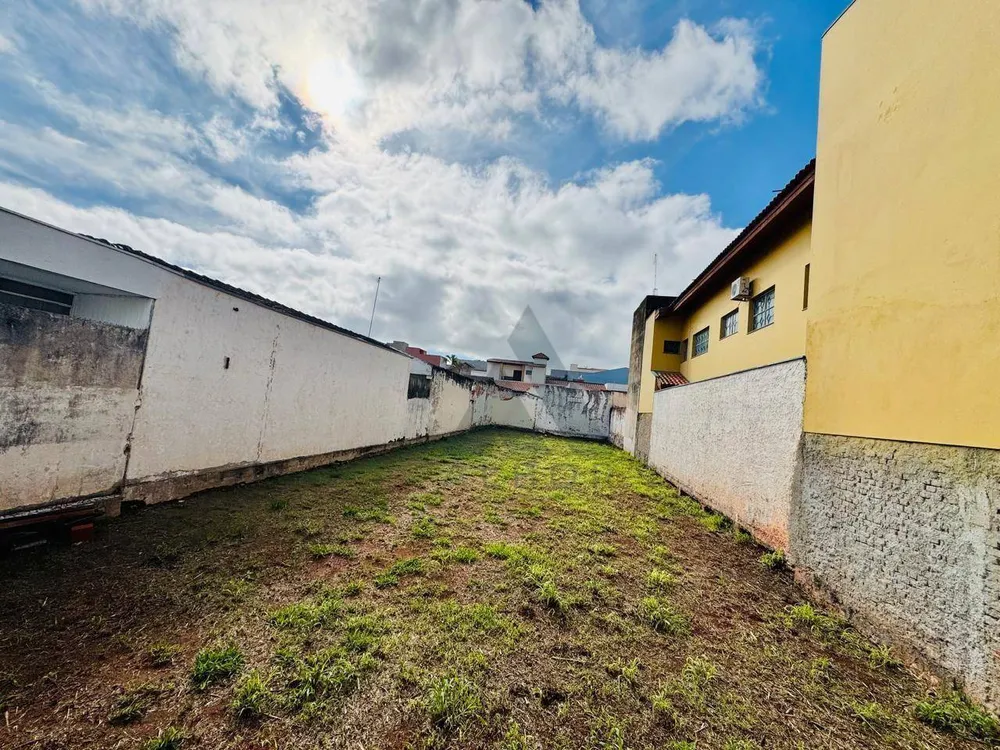 Terreno, 300 m² - Foto 1