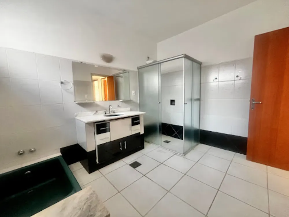 Casa, 5 quartos, 331 m² - Foto 3