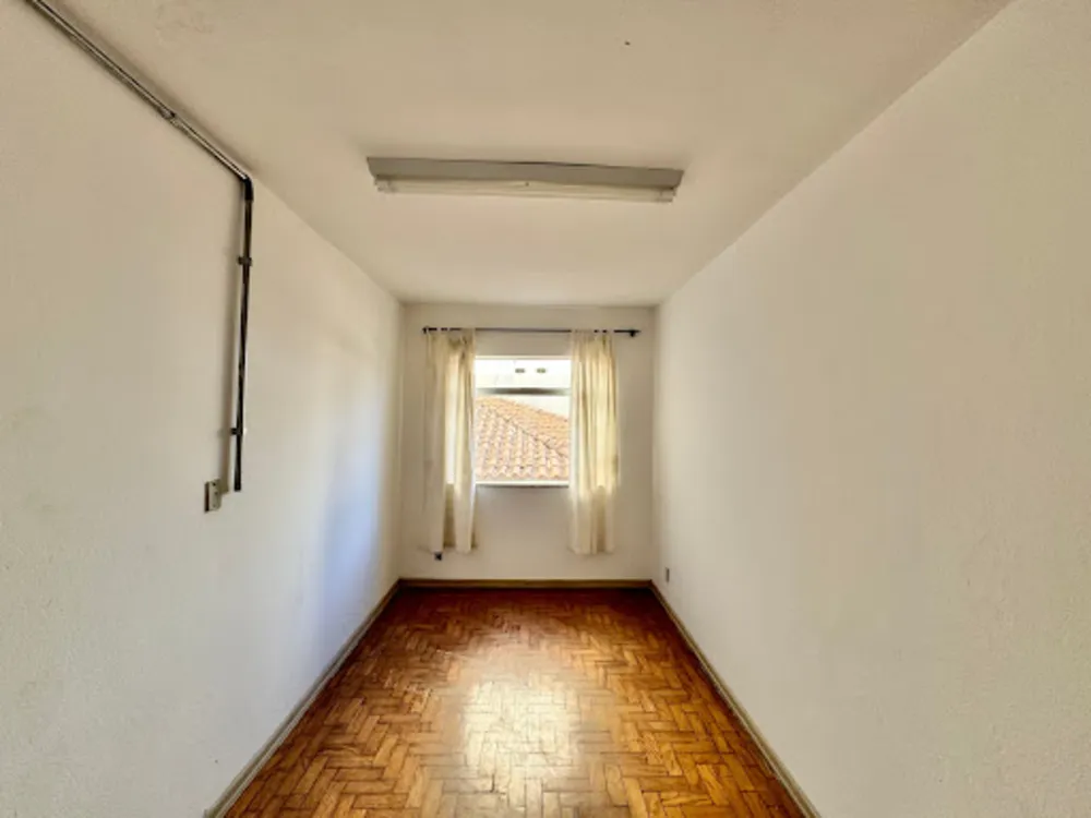 Casa, 5 quartos, 331 m² - Foto 4