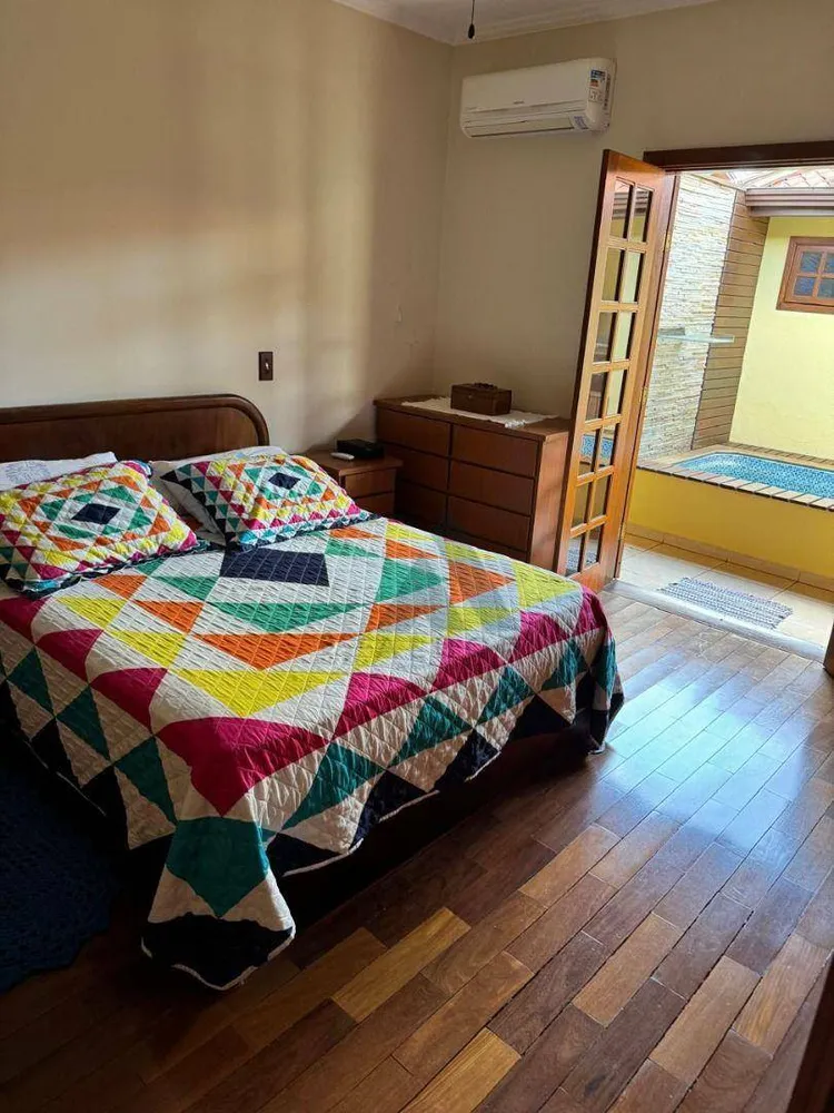 Casa, 3 quartos, 208 m² - Foto 11