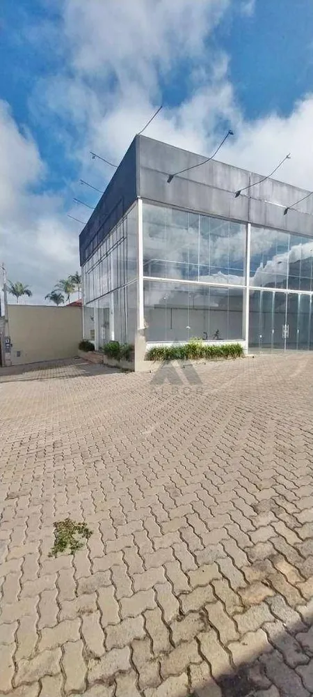 Depósito-Galpão, 1300 m² - Foto 1