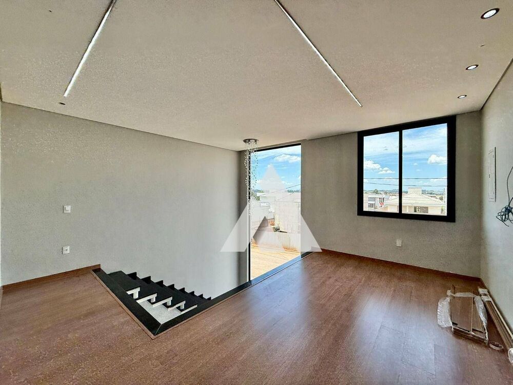 Casa de Condomínio à venda com 4 quartos, 270m² - Foto 11