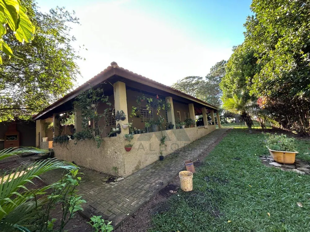Chácara, 3 quartos, 5000 m² - Foto 1