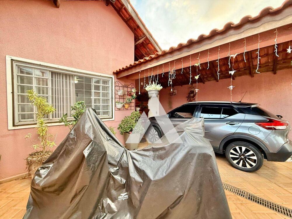 Casa, 3 quartos, 141 m² - Foto 2