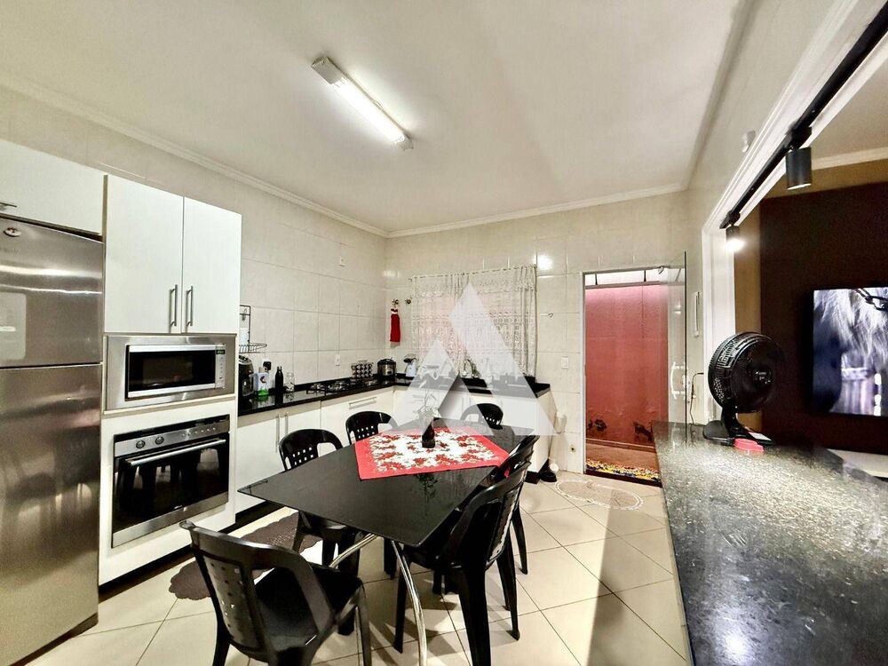 Casa, 3 quartos, 141 m² - Foto 13