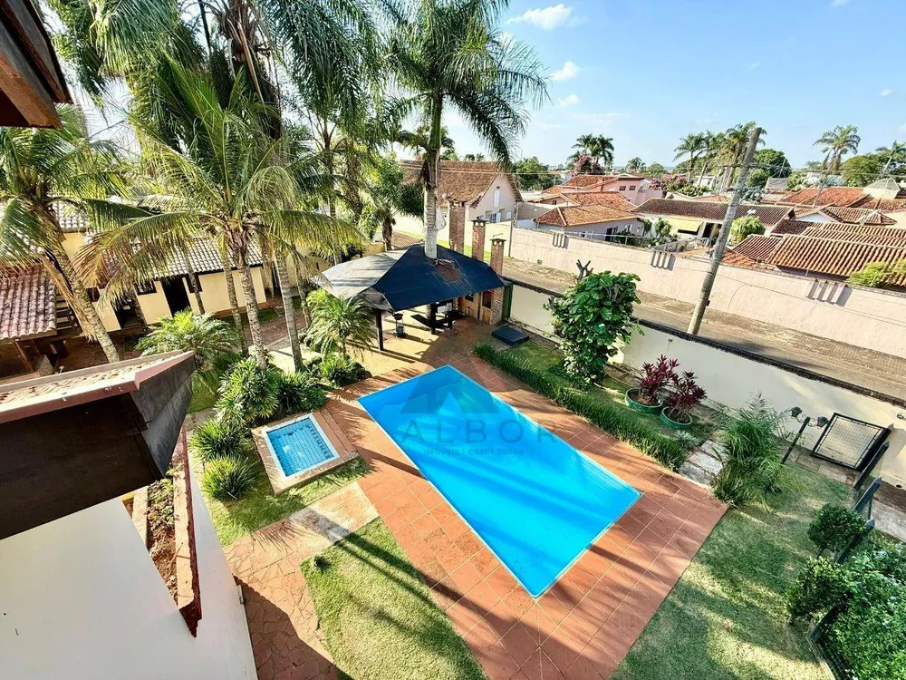 Casa, 3 quartos, 690 m² - Foto 1