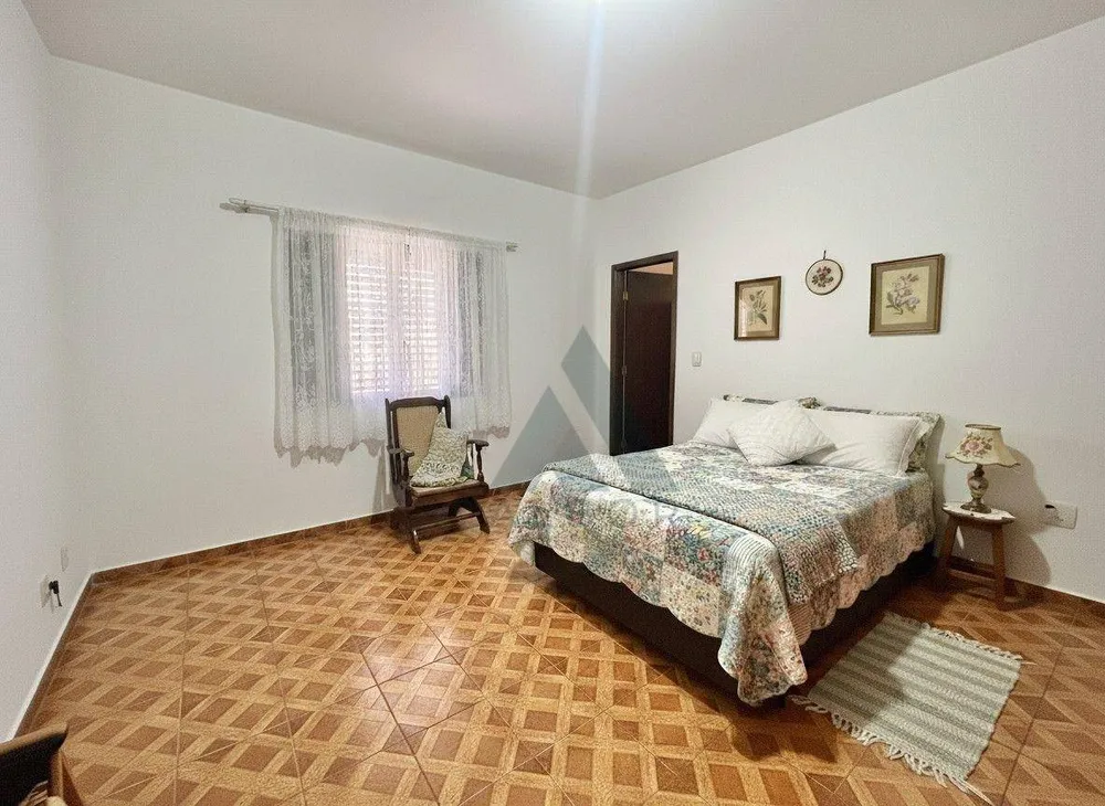 Casa, 3 quartos, 246 m² - Foto 8