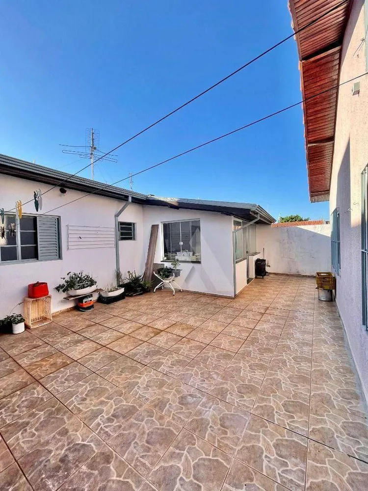 Casa, 3 quartos, 200 m² - Foto 3