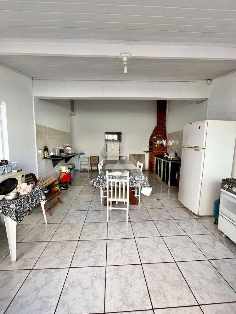 Casa, 3 quartos, 200 m² - Foto 2