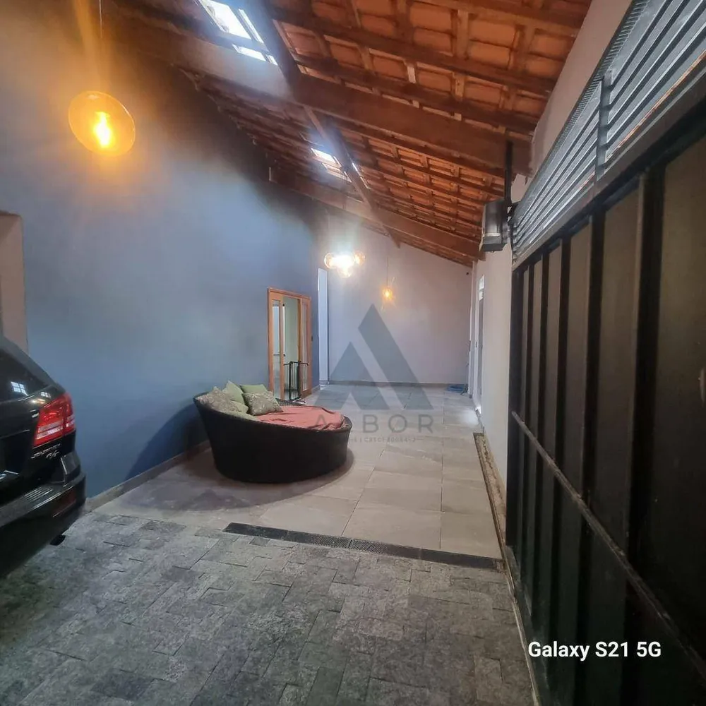 Casa, 3 quartos, 229 m² - Foto 3