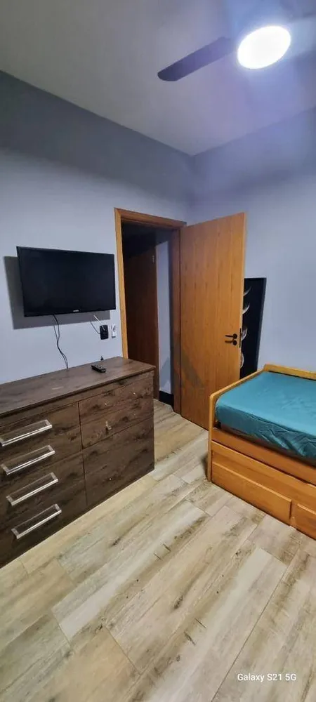 Casa, 3 quartos, 229 m² - Foto 4