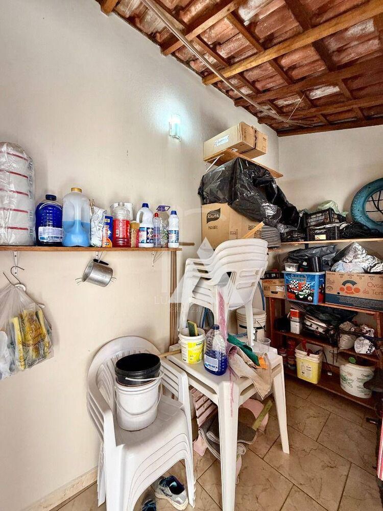 Casa à venda com 3 quartos, 130m² - Foto 16