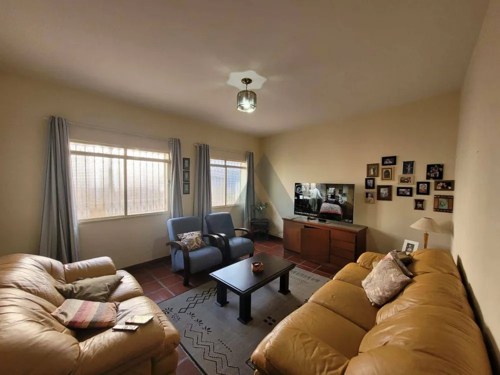Casa, 3 quartos, 153 m² - Foto 2