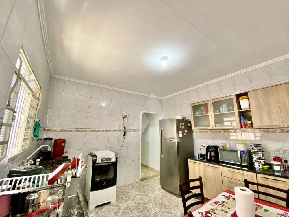 Casa, 3 quartos, 171 m² - Foto 3