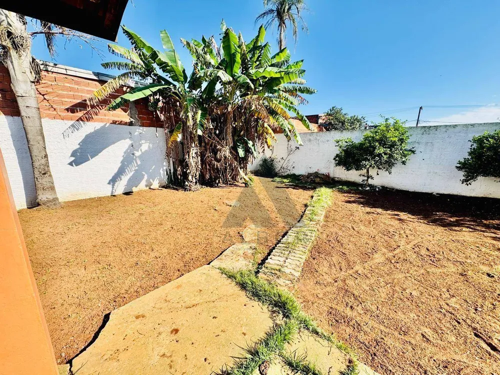Chácara, 3 quartos, 750 m² - Foto 9