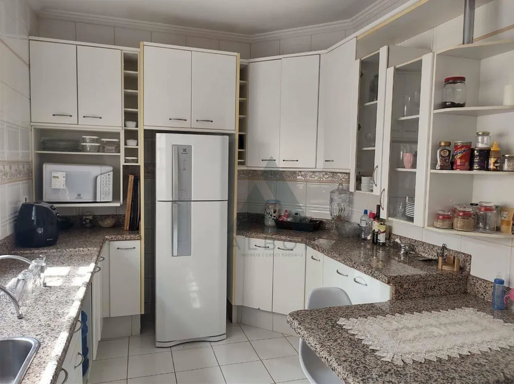 Casa, 3 quartos, 255 m² - Foto 5