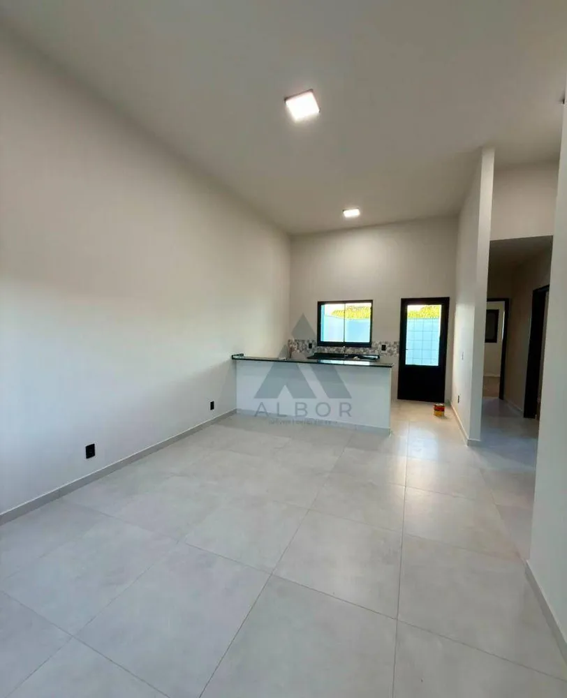 Casa, 3 quartos, 74 m² - Foto 2