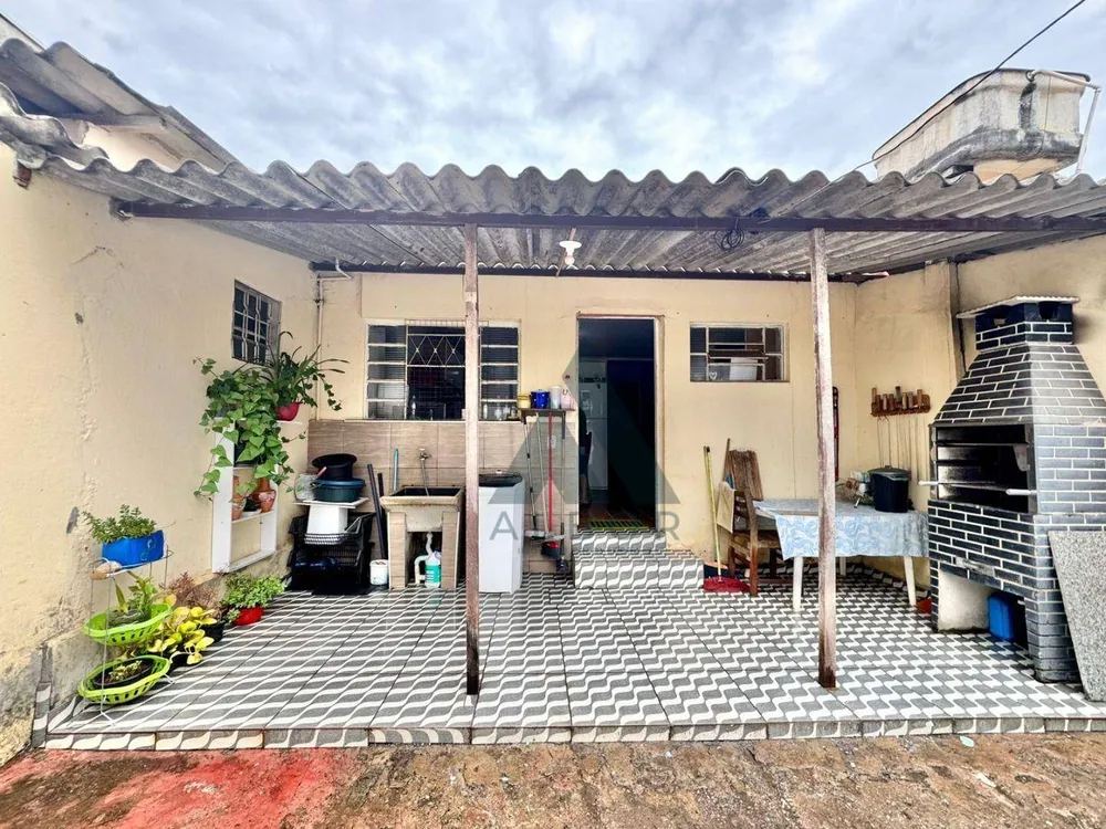 Casa, 5 quartos, 250 m² - Foto 2