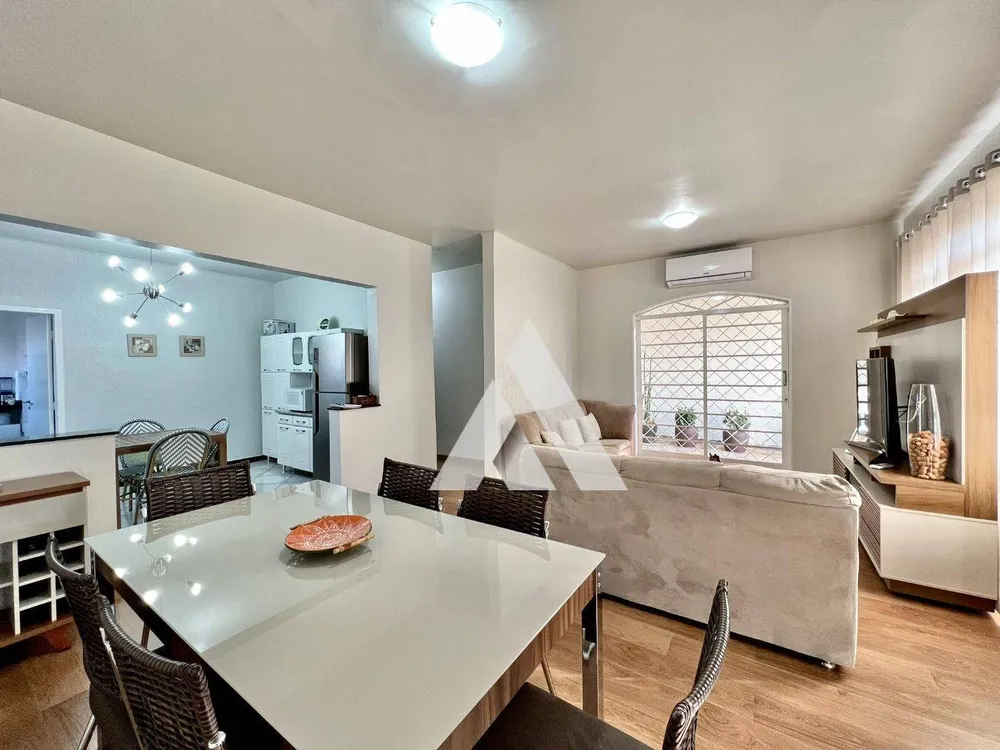 Casa, 4 quartos, 200 m² - Foto 5