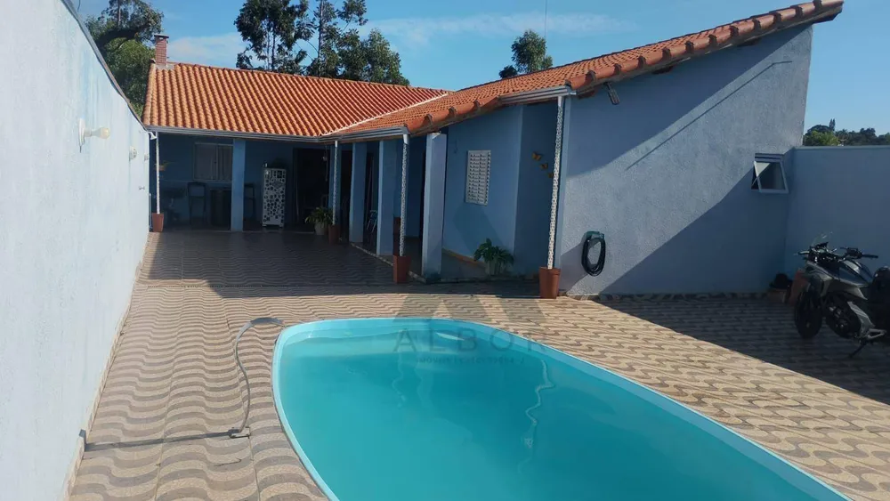 Chácara, 2 quartos, 243 m² - Foto 1