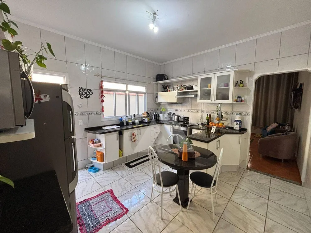 Casa, 3 quartos, 138 m² - Foto 2