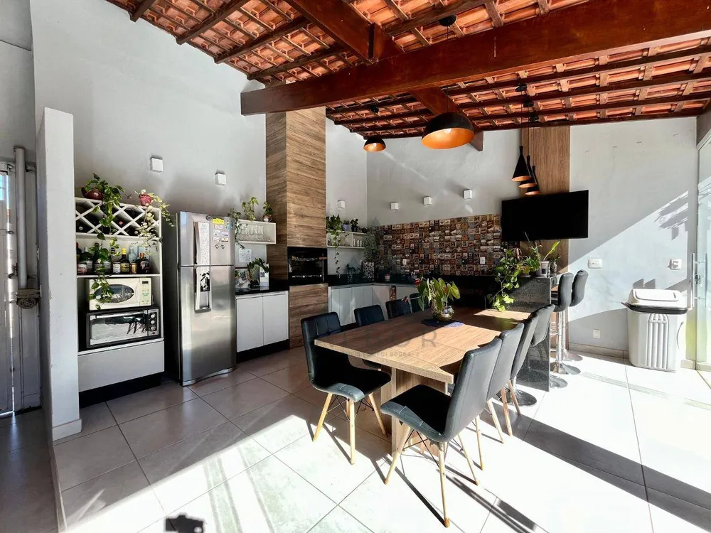 Casa, 2 quartos, 142 m² - Foto 2