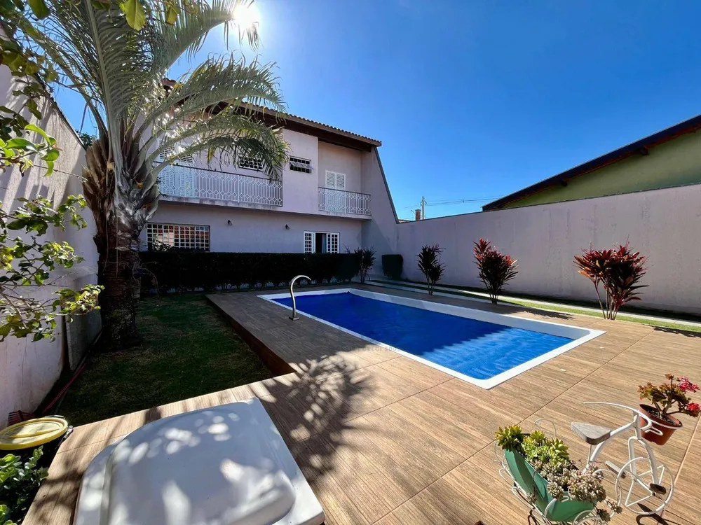 Casa, 2 quartos, 142 m² - Foto 1