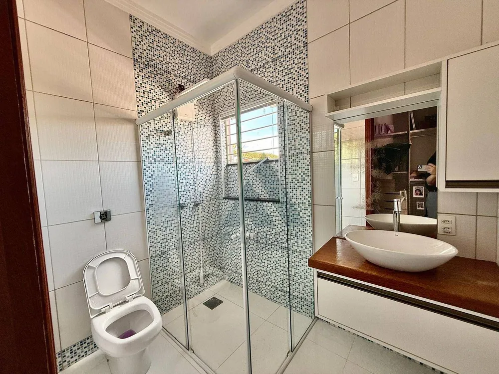 Casa, 4 quartos, 240 m² - Foto 8
