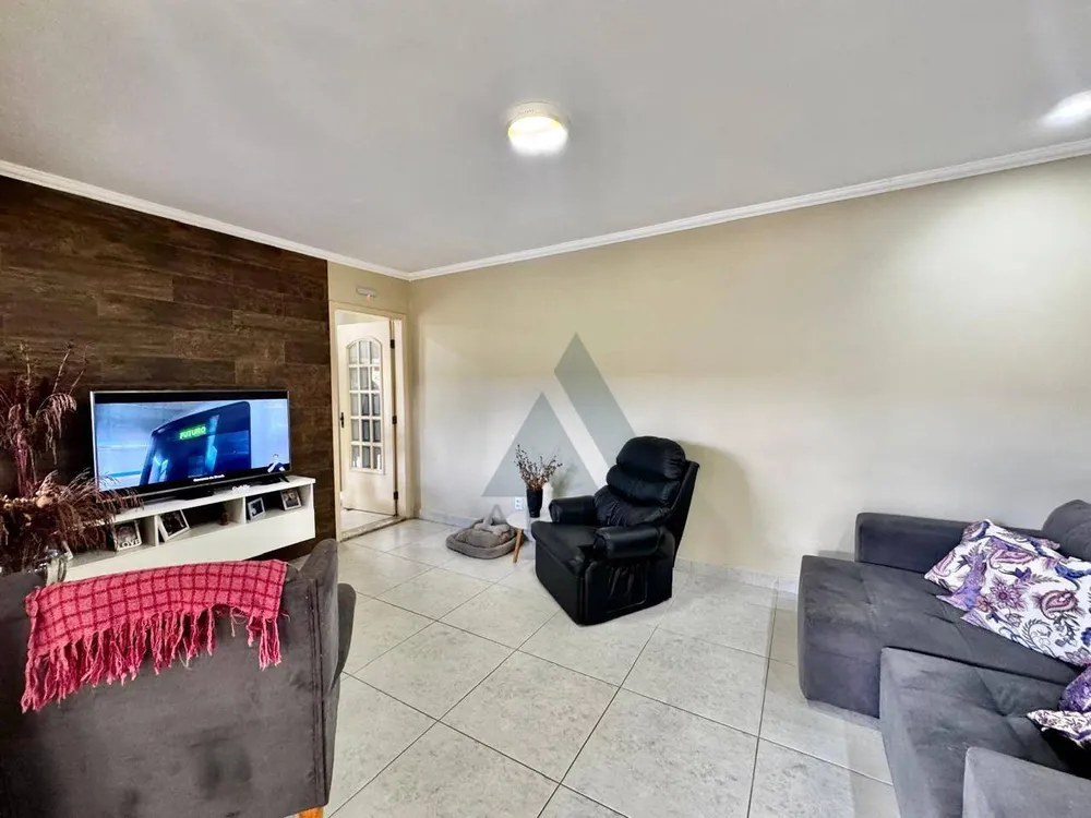 Casa, 3 quartos, 204 m² - Foto 7