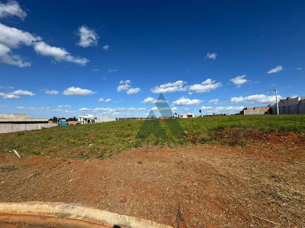 Loteamento e Condomínio, 165 m² - Foto 1