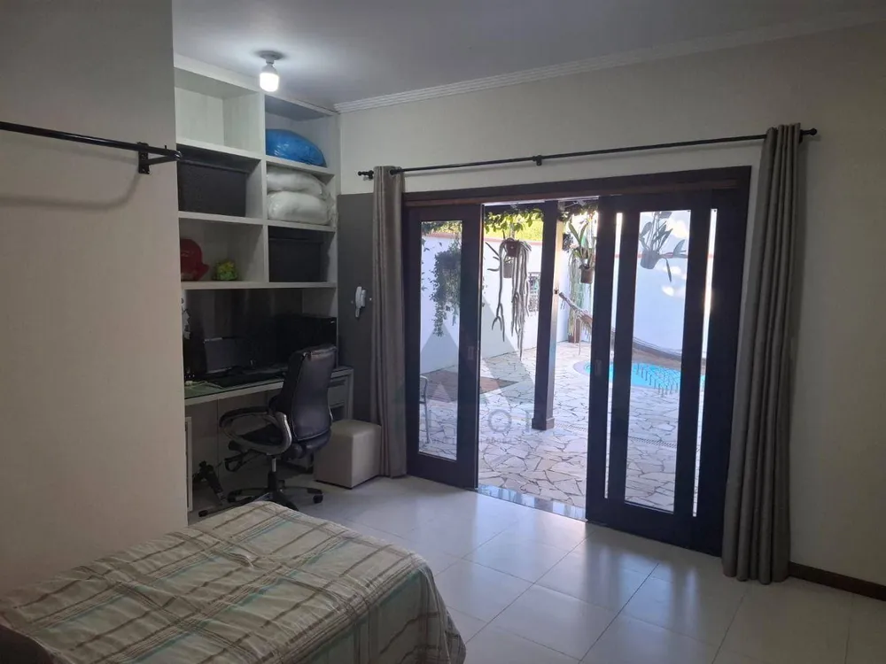 Casa, 3 quartos, 235 m² - Foto 13