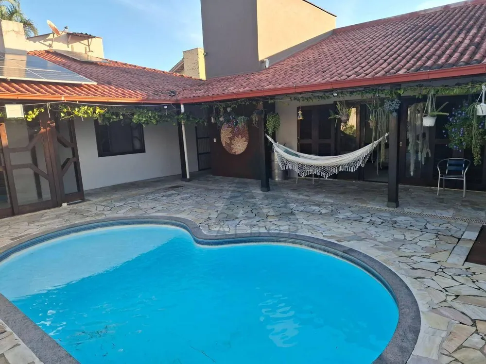 Casa, 3 quartos, 235 m² - Foto 12