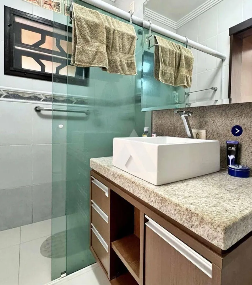 Casa, 3 quartos, 235 m² - Foto 7