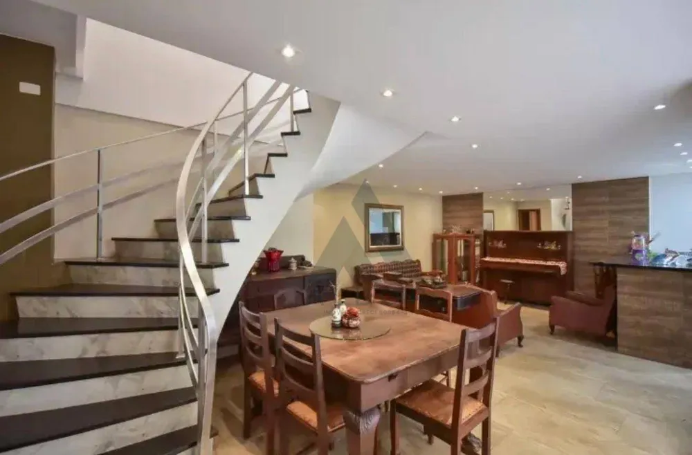 Casa, 8 quartos, 736 m² - Foto 2