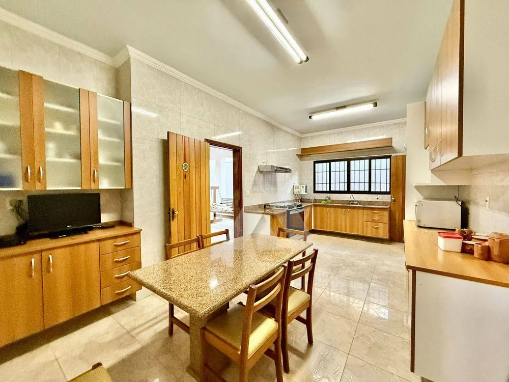 Casa, 3 quartos, 251 m² - Foto 10