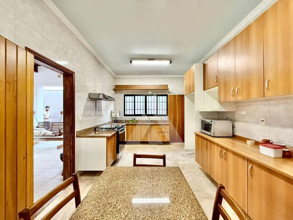 Casa, 3 quartos, 251 m² - Foto 11