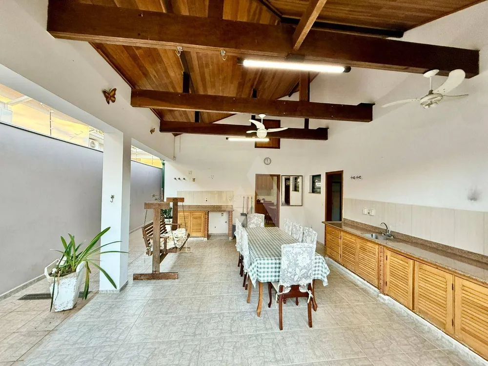 Casa, 3 quartos, 251 m² - Foto 4