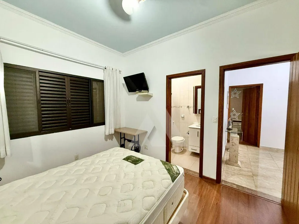 Casa, 3 quartos, 251 m² - Foto 9