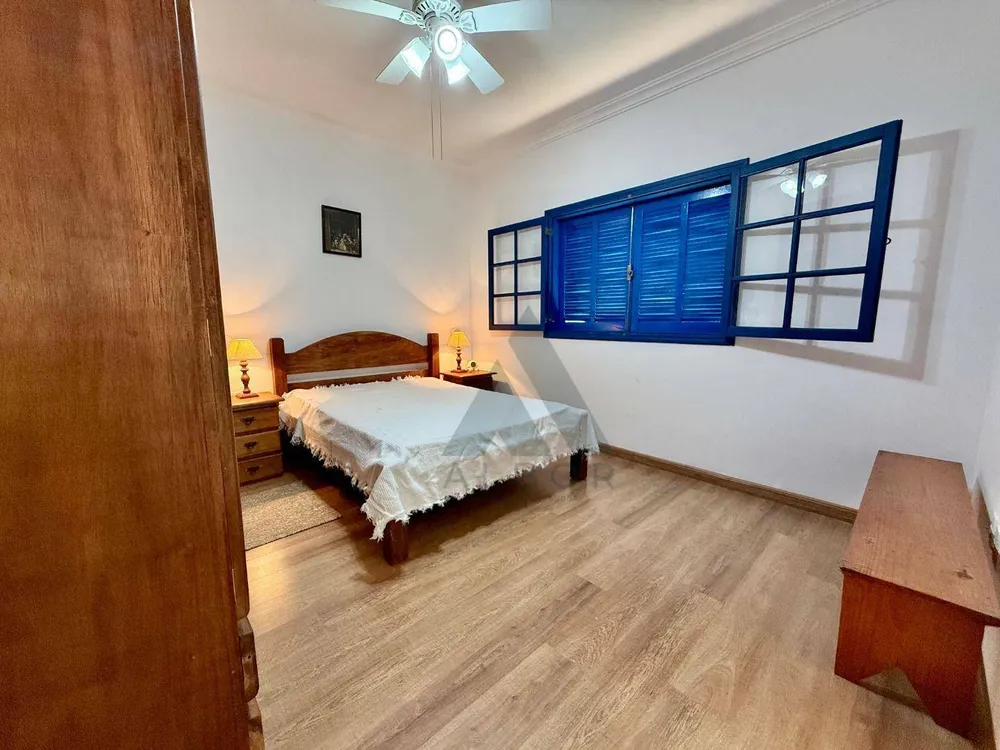 Casa, 3 quartos, 240 m² - Foto 11