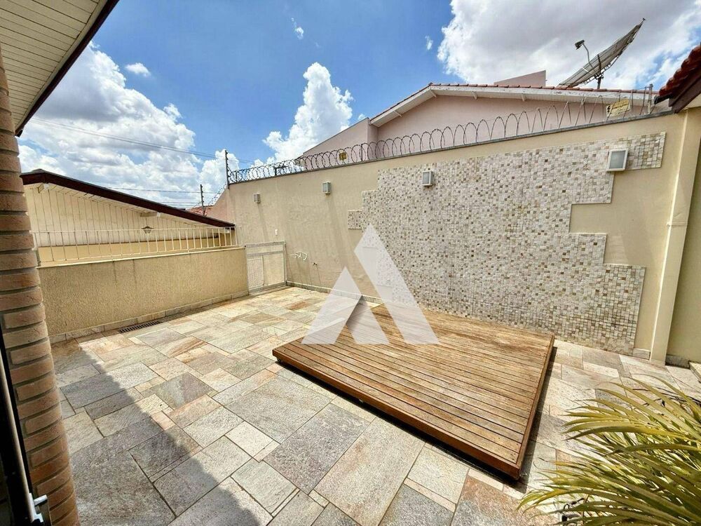 Casa, 3 quartos, 233 m² - Foto 18