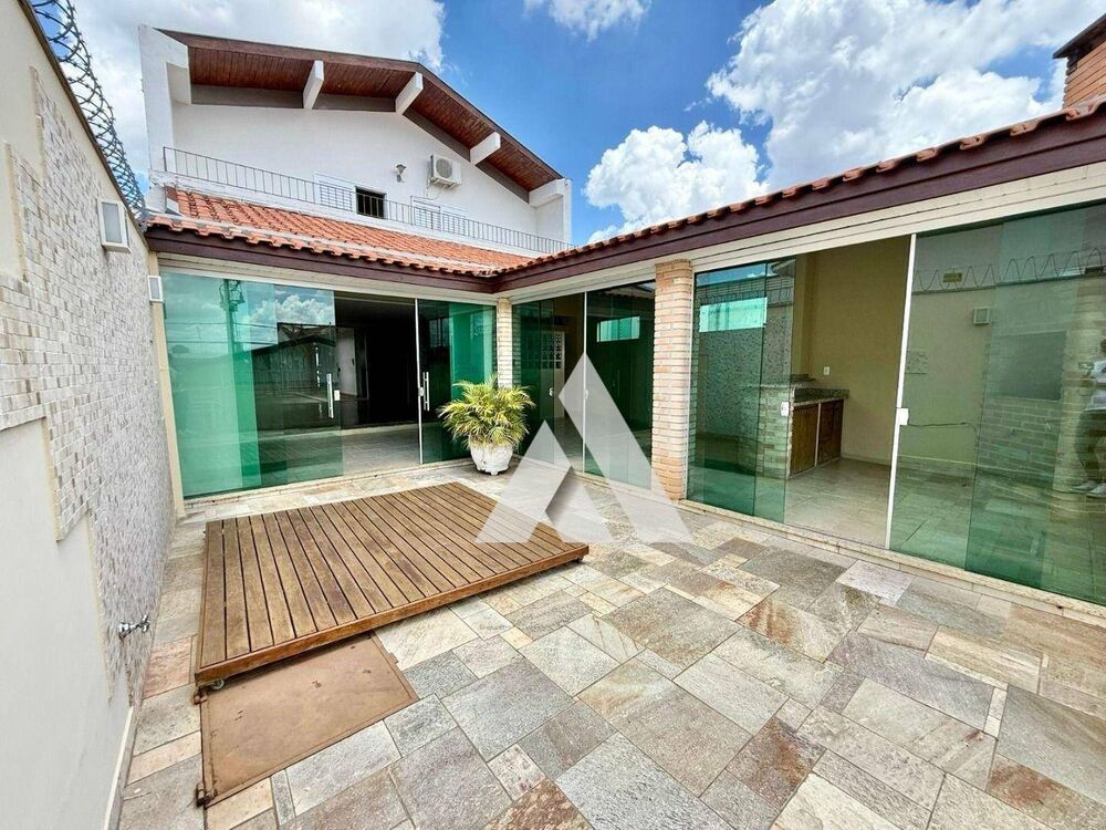 Casa, 3 quartos, 233 m² - Foto 19