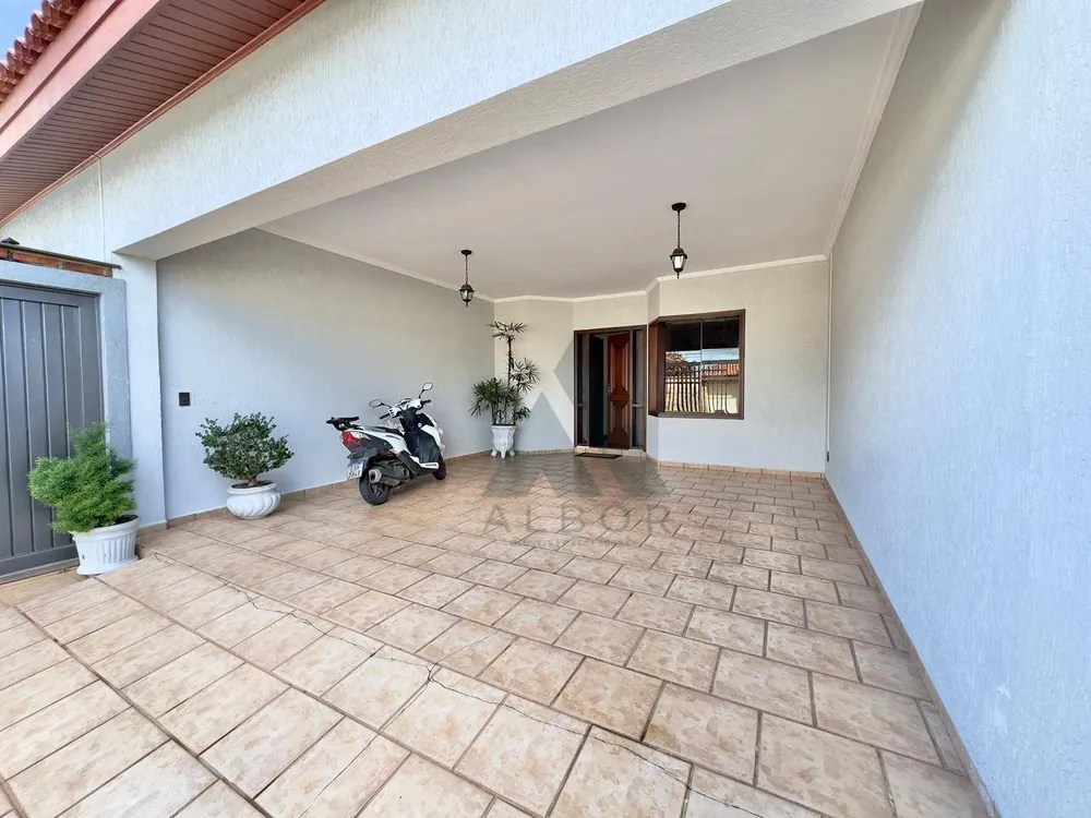 Casa, 4 quartos, 284 m² - Foto 2