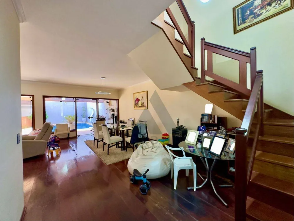 Casa, 4 quartos, 284 m² - Foto 3