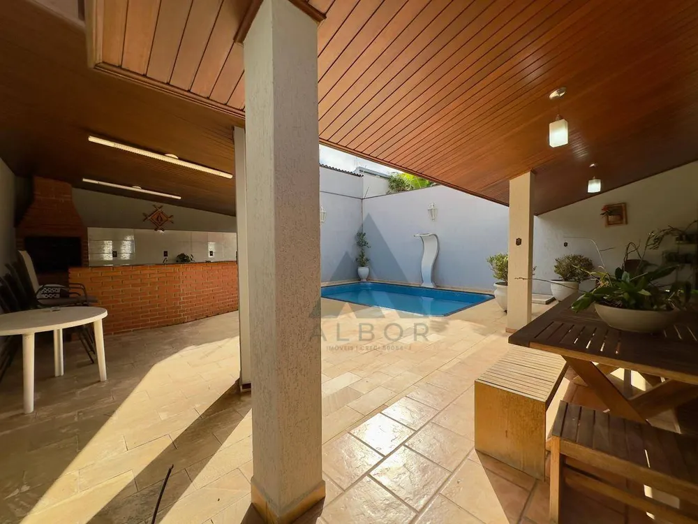 Casa, 4 quartos, 284 m² - Foto 9